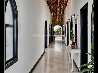 Casa de 4 alcobas en venta en Caicedo, Medellín, 288 m² · foto 6 de 19