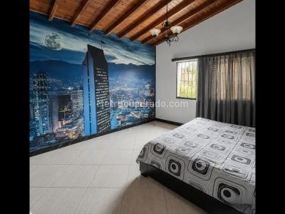 Casa de 4 alcobas en venta en Caicedo, Medellín, 288 m² · foto 9 de 19