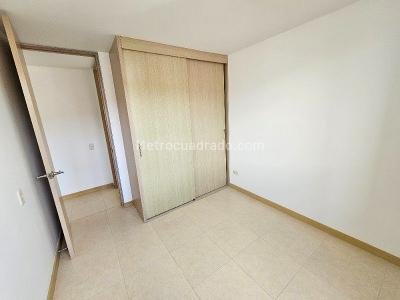 Apartamento de 3 alcobas en arriendo en Loma De San Jose, Sabaneta, 70 m² · foto 7 de 15