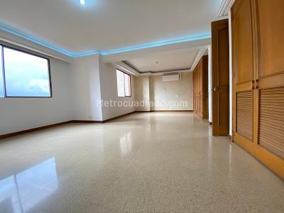 Apartamento en venta en Laureles, Medellín · foto 7 de 15