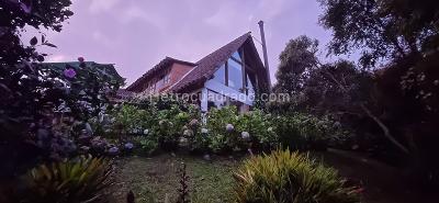 Casa de 5 alcobas en venta en Envigado, Envigado, 280 m² · foto 16 de 17