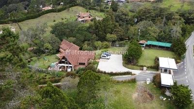 Casa de 5 alcobas en venta en Envigado, Envigado, 280 m² · foto 17 de 17