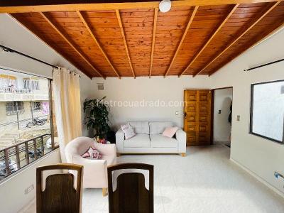 Apartamento en venta en Calatrava, Itagüí · foto 2 de 14