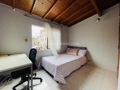 Apartamento en venta en Calatrava, Itagüí · foto 9 de 14