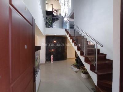 Apartamento en venta en El Poblado, Medellín · foto 4 de 20
