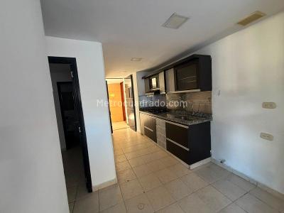 Apartamento en arriendo en Las Palmas, Medellín · foto 3 de 14