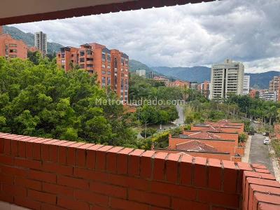 Apartamento de 4 alcobas en venta en El Poblado, Medellín, 119 m² · foto 9 de 9