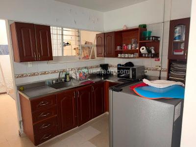 Casa de 3 alcobas en venta en Laureles, Medellín, 235 m² · foto 3 de 9