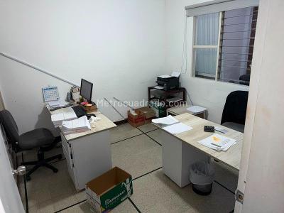 Casa de 3 alcobas en venta en Laureles, Medellín, 235 m² · foto 5 de 9