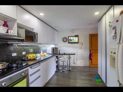Apartamento de 4 alcobas en venta en Medellin, Medellín, 305 m² · foto 9 de 19