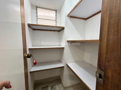 Apartamento de 3 alcobas en arriendo en Simon Bolivar Laureles, Medellín · foto 11 de 14