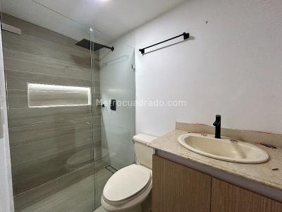 Apartamento de 3 alcobas en arriendo en Simon Bolivar Laureles, Medellín · foto 12 de 14