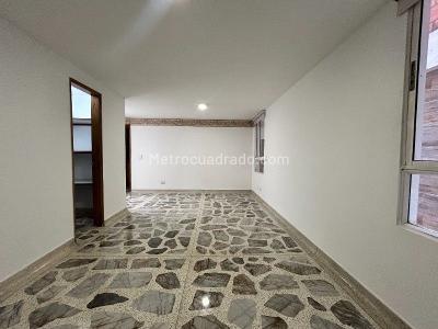 Apartamento de 3 alcobas en arriendo en Simon Bolivar Laureles, Medellín · foto 3 de 14