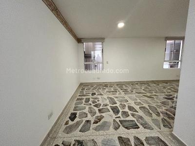 Apartamento de 3 alcobas en arriendo en Simon Bolivar Laureles, Medellín · foto 4 de 14