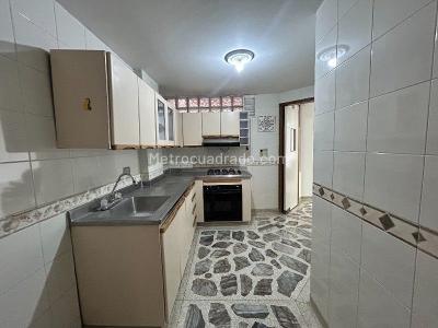 Apartamento de 3 alcobas en arriendo en Simon Bolivar Laureles, Medellín · foto 6 de 14