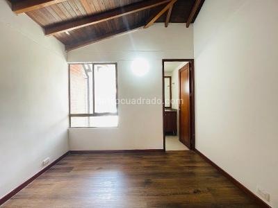 Casa de 3 alcobas en venta en San Lucas, Medellín, 210 m² · foto 14 de 20