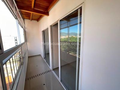 Apartamento de 3 alcobas en arriendo en Laureles, Medellín · foto 14 de 16