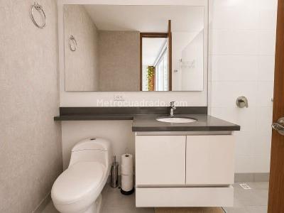 Apartamento en arriendo en El Tesoro, Medellín · foto 17 de 18