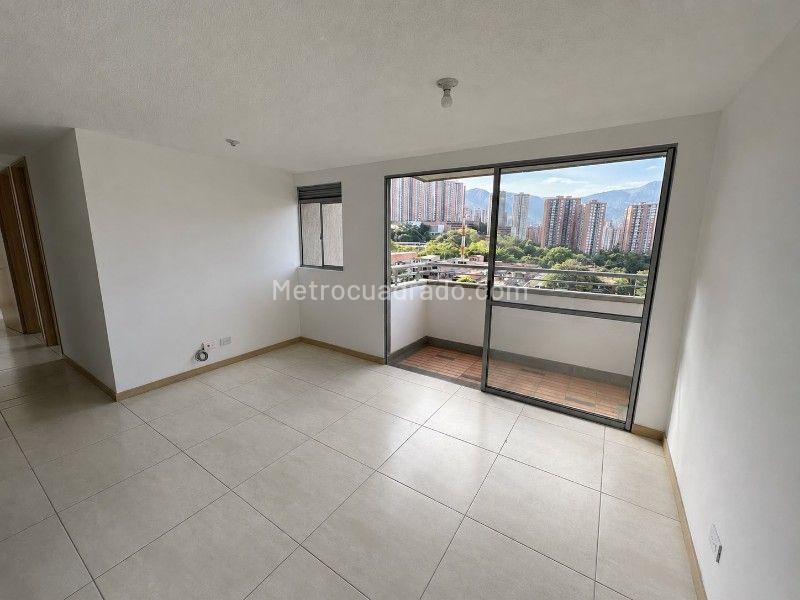 Piso – Bello, La Gran Avenida - Vista 3