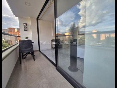 Apartamento de 3 alcobas en venta en El Nogal Los Almendros, Medellín, 108 m² · foto 13 de 14