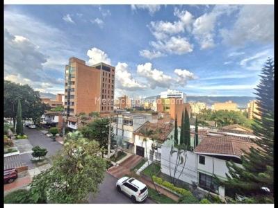 Apartamento de 3 alcobas en venta en El Nogal Los Almendros, Medellín, 108 m² · foto 14 de 14