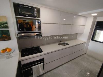 Apartamento de 3 alcobas en venta en El Nogal Los Almendros, Medellín, 108 m² · foto 4 de 14