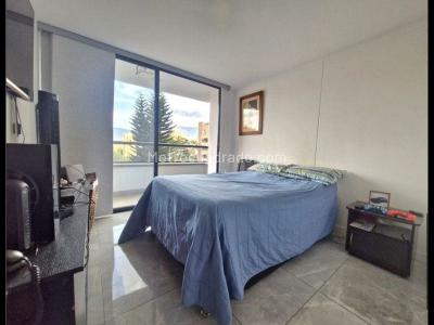 Apartamento de 3 alcobas en venta en El Nogal Los Almendros, Medellín, 108 m² · foto 6 de 14