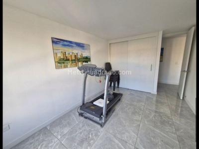 Apartamento de 3 alcobas en venta en El Nogal Los Almendros, Medellín, 108 m² · foto 8 de 14