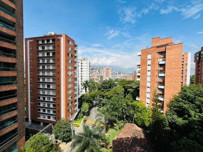 Apartamento de 2 alcobas en arriendo en El Poblado, Medellín, 120 m² · foto 13 de 14