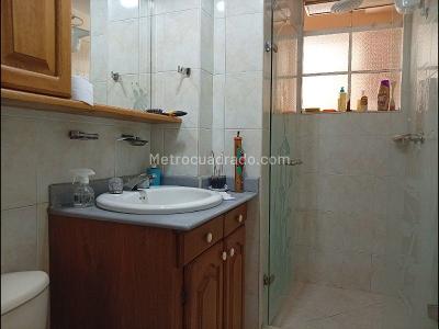 Apartamento de 1 alcoba en venta en La Candelaria, Medellín, 139 m² · foto 12 de 16