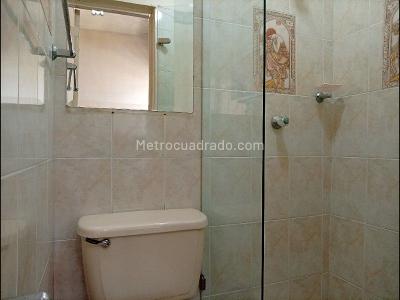 Apartamento de 1 alcoba en venta en La Candelaria, Medellín, 139 m² · foto 14 de 16