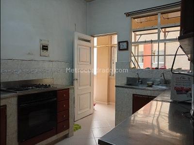 Apartamento de 1 alcoba en venta en La Candelaria, Medellín, 139 m² · foto 5 de 16