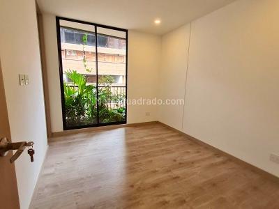 Apartamento de 2 alcobas en venta en El Poblado, Medellín, 89 m² · foto 11 de 18