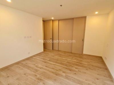 Apartamento de 2 alcobas en venta en El Poblado, Medellín, 89 m² · foto 14 de 18