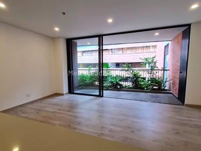 Apartamento de 2 alcobas en venta en El Poblado, Medellín, 89 m² · foto 3 de 18