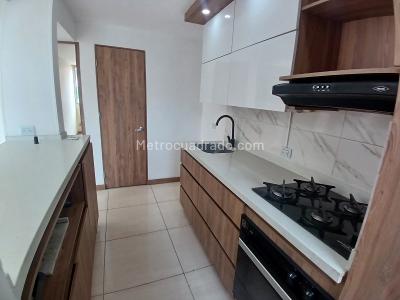 Apartamento de 3 alcobas en venta en Granada, Medellín, 75 m² · foto 3 de 16