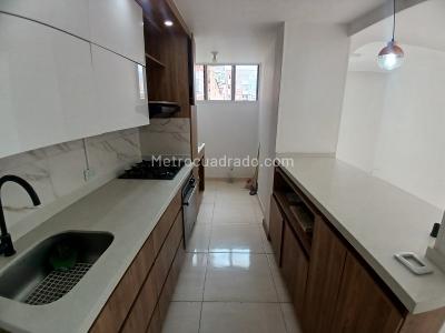 Apartamento de 3 alcobas en venta en Granada, Medellín, 75 m² · foto 5 de 16