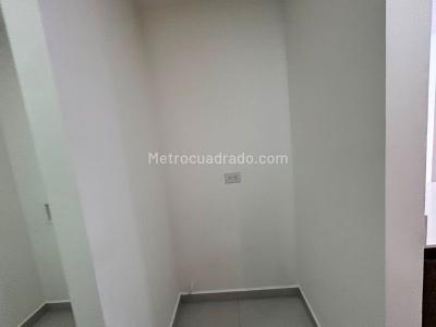 Apartamento de 3 alcobas en arriendo en San Diego, Medellín, 70 m² · foto 8 de 13