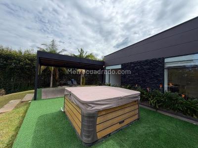 Casa de 4 alcobas en venta en Llanogrande, Rionegro, 540 m² · foto 17 de 20