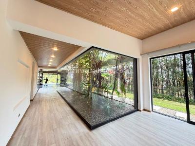 Casa de 4 alcobas en venta en Llanogrande, Rionegro, 540 m² · foto 3 de 20