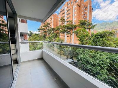 Apartamento de 3 alcobas en venta en Envigado, Envigado, 85 m² · foto 16 de 19