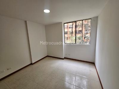Apartamento de 3 alcobas en arriendo en Los Balsos N2, Medellín, 145 m² · foto 4 de 14