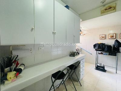 Apartamento de 3 alcobas en venta en El Poblado, Medellín, 97 m² · foto 6 de 19