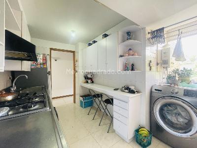Apartamento de 3 alcobas en venta en El Poblado, Medellín, 97 m² · foto 8 de 19