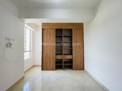 Apartamento de 3 alcobas en venta en Las Lomitas, Sabaneta, 66 m² · foto 16 de 18