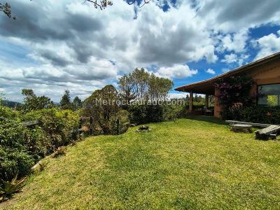 Casa de 2 alcobas en venta en Catedral, Envigado, 171 m² · foto 12 de 17