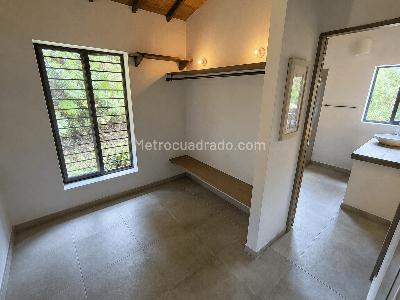 Casa de 2 alcobas en venta en Catedral, Envigado, 171 m² · foto 5 de 17
