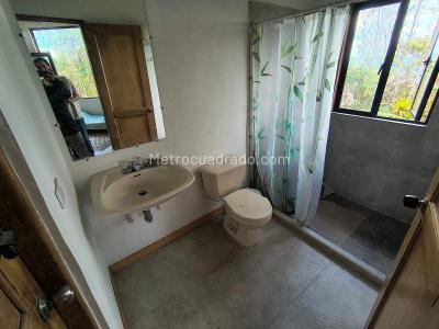 Casa de 2 alcobas en venta en Catedral, Envigado, 171 m² · foto 7 de 17