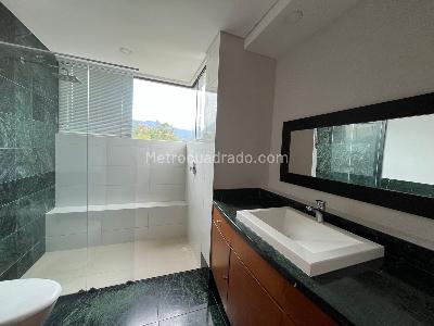 Apartamento en arriendo en El Poblado, Medellín · foto 12 de 15