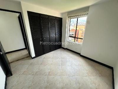 Apartamento de 3 alcobas en arriendo en Castropol, Medellín, 84 m² · foto 6 de 17